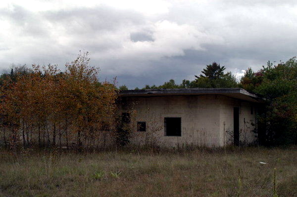 Ken-Mar Drive-In Theatre - Sept 2003 (newer photo)